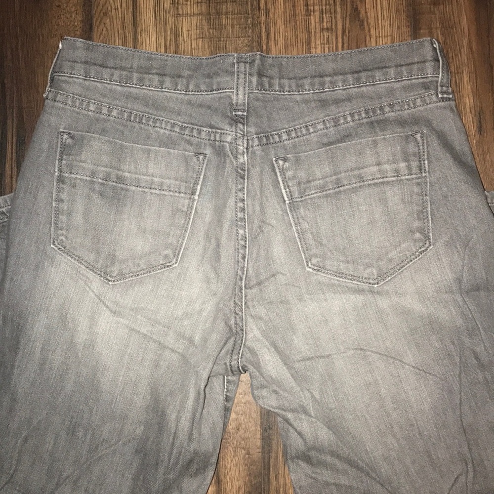 Size 8 Regular Grey Old Navy Sweetheart Jeans - Picture 6 of 9
